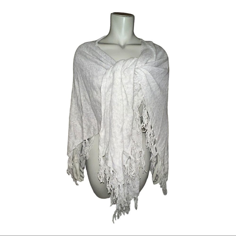 Sole Society Women's Light Gray Fringe Shawl Wool Blend One Size NWOT